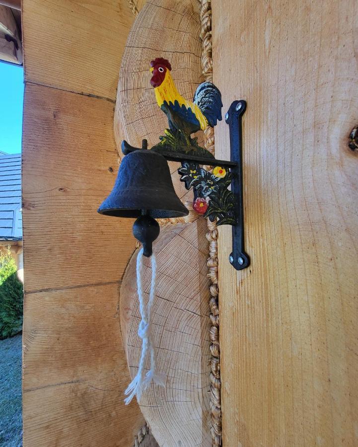 Goralska Chatka 2 Highland Cottage - Split Ac, Jacuzzi, Sauna, Private Parking, Mountains View, Garden, Zakopane Bagian luar foto