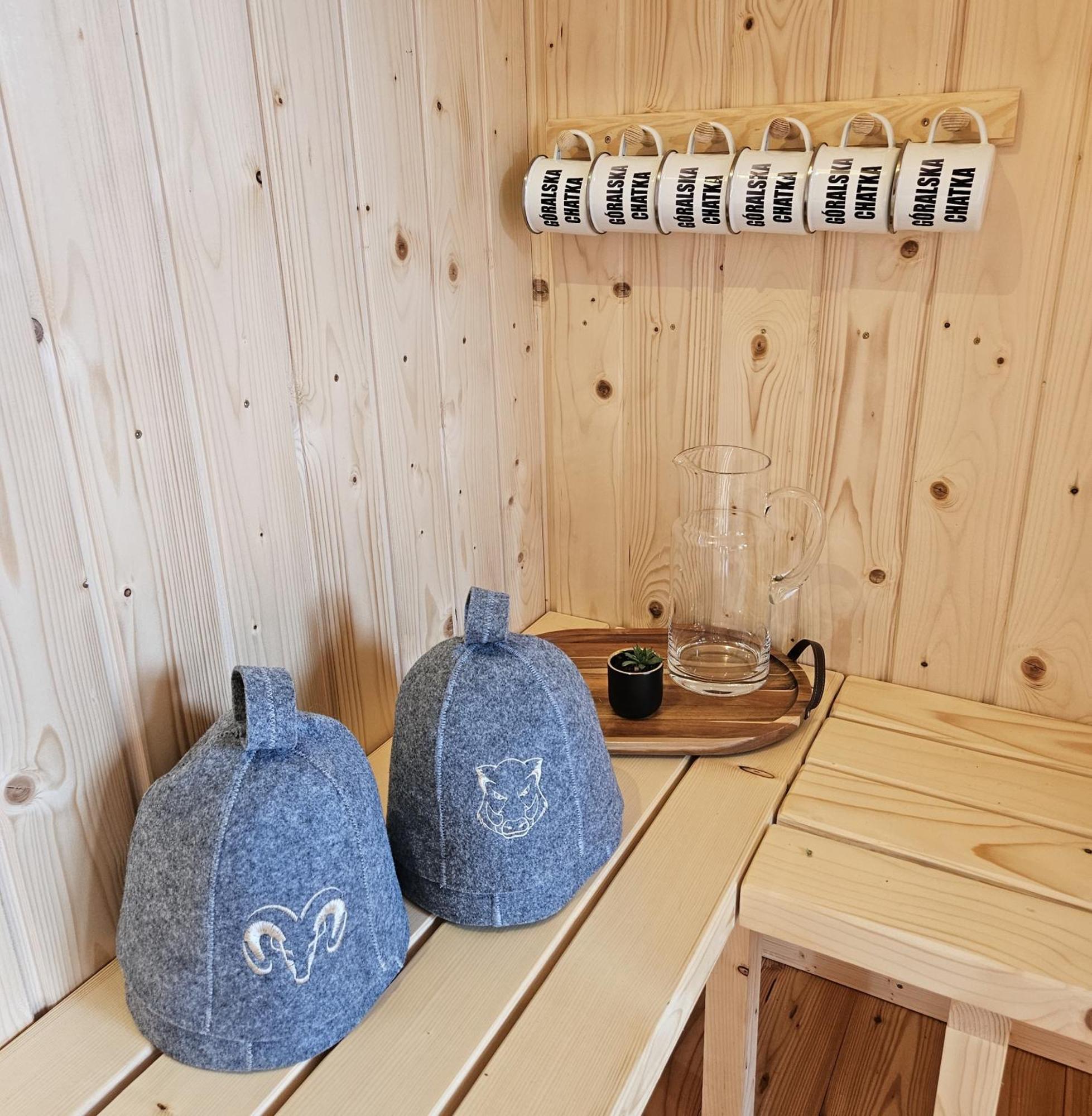 Goralska Chatka 2 Highland Cottage - Split Ac, Jacuzzi, Sauna, Private Parking, Mountains View, Garden, Zakopane Bagian luar foto