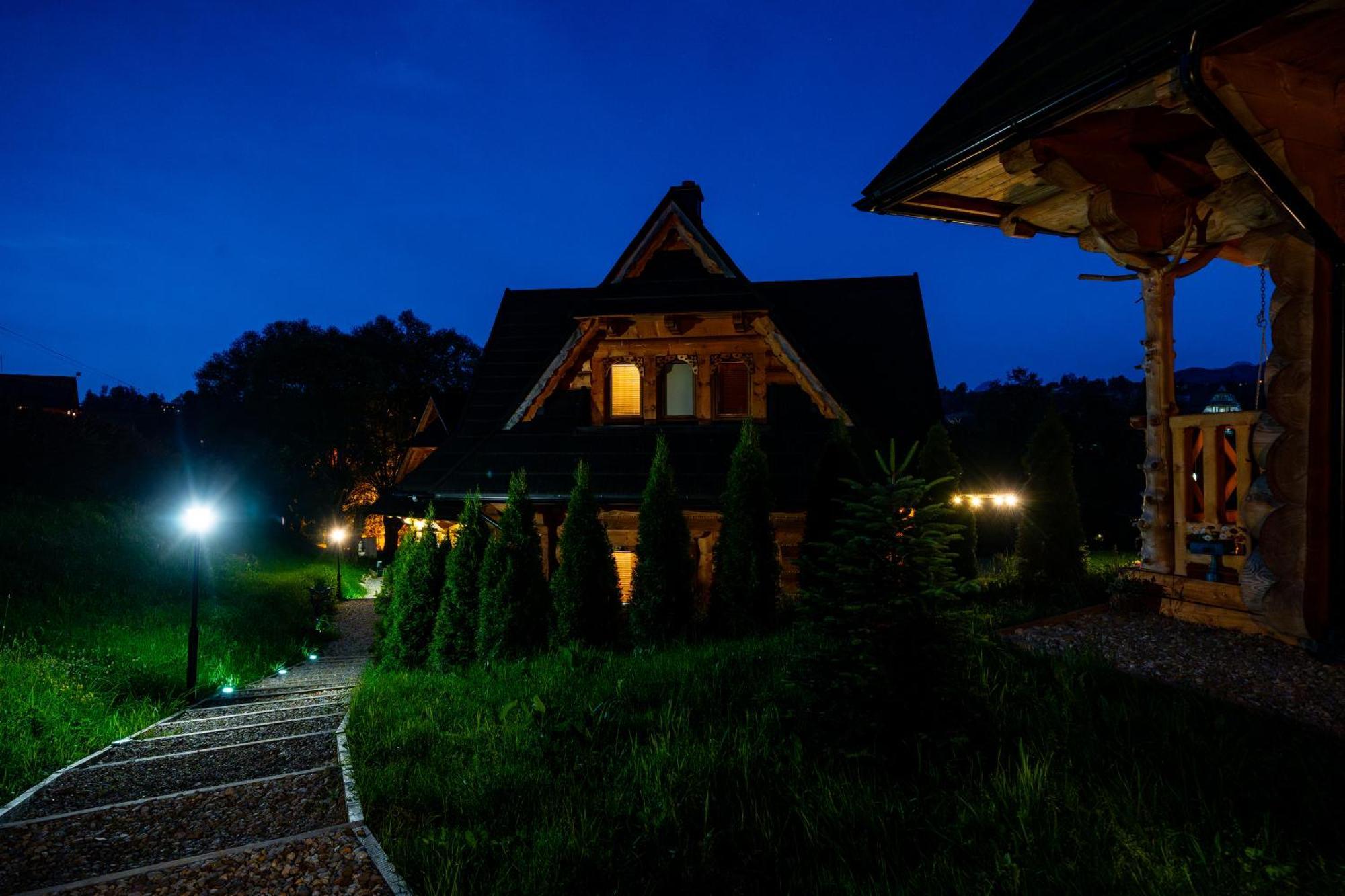 Goralska Chatka 2 Highland Cottage - Split Ac, Jacuzzi, Sauna, Private Parking, Mountains View, Garden, Zakopane Bagian luar foto