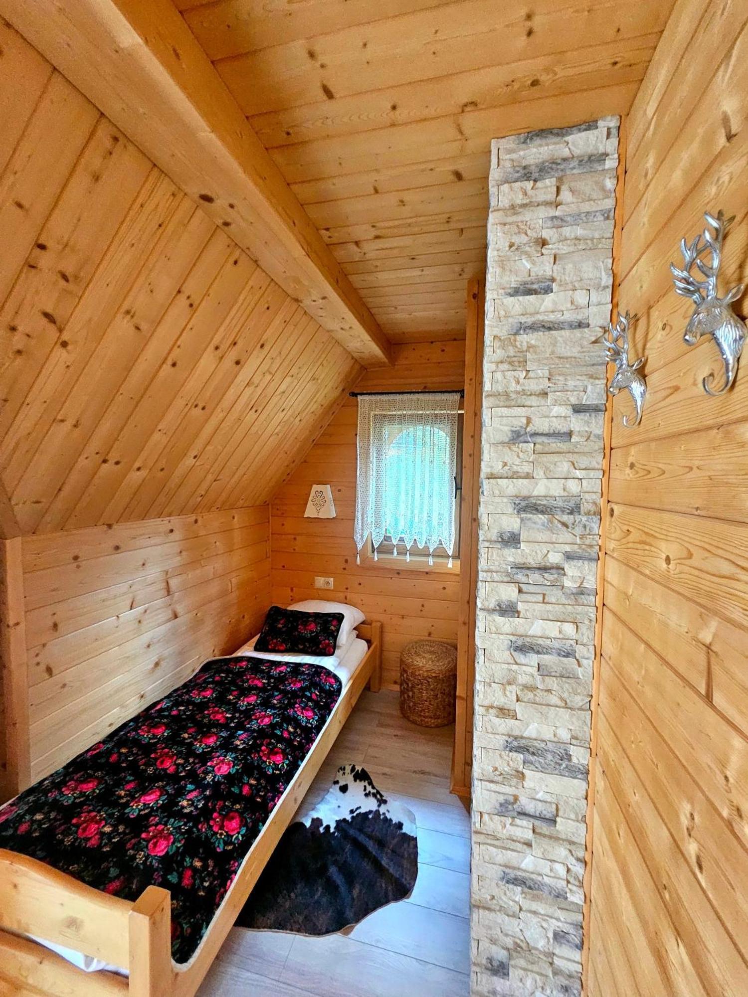 Goralska Chatka 2 Highland Cottage - Split Ac, Jacuzzi, Sauna, Private Parking, Mountains View, Garden, Zakopane Bagian luar foto