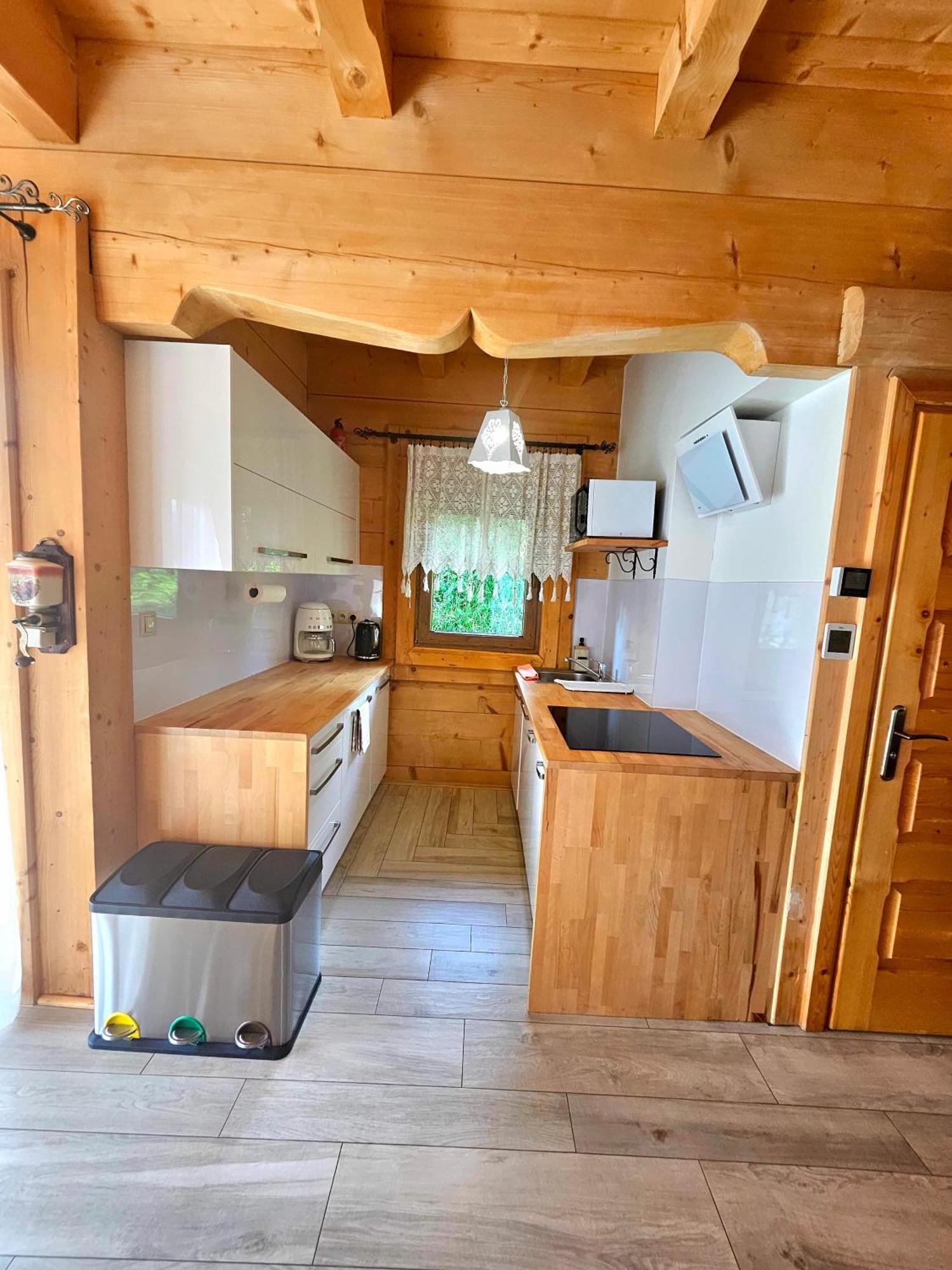 Goralska Chatka 2 Highland Cottage - Split Ac, Jacuzzi, Sauna, Private Parking, Mountains View, Garden, Zakopane Bagian luar foto